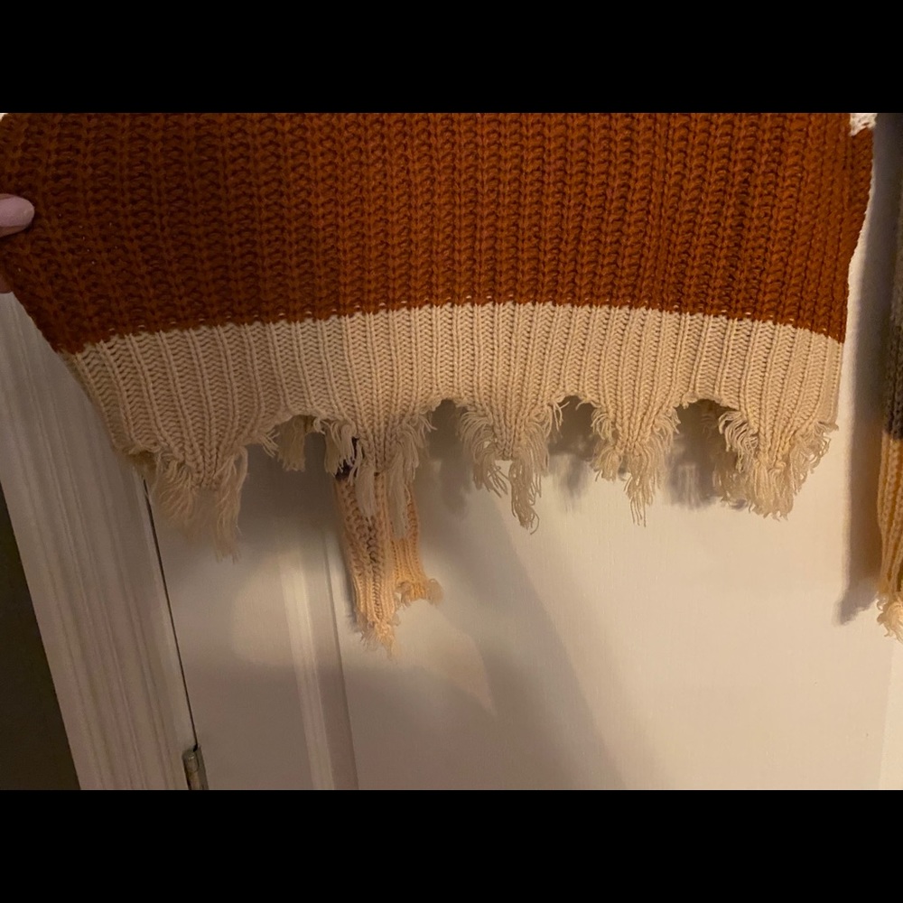 Sweater - Picture 3 of 4